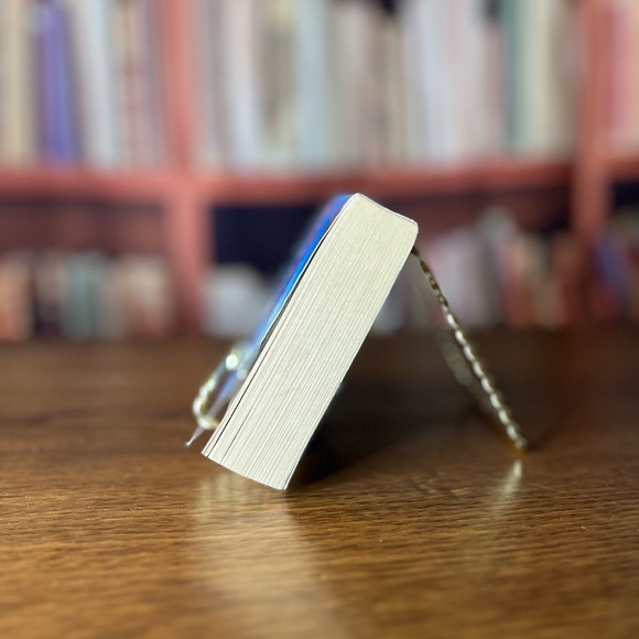 Cold Pursuit by Carla Neggers ISBN: 978-0778325536 - Picture 6 of 9